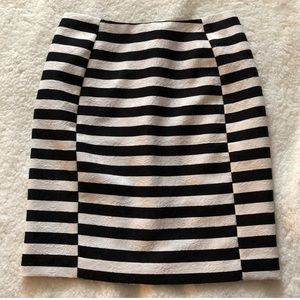 🌷x3 for $20🌷 Ann Taylor Striped Pencil Skirt